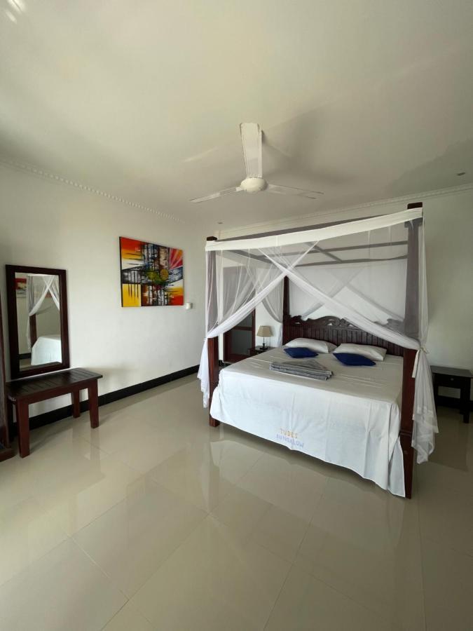 Tudes Homestay Amed Esterno foto